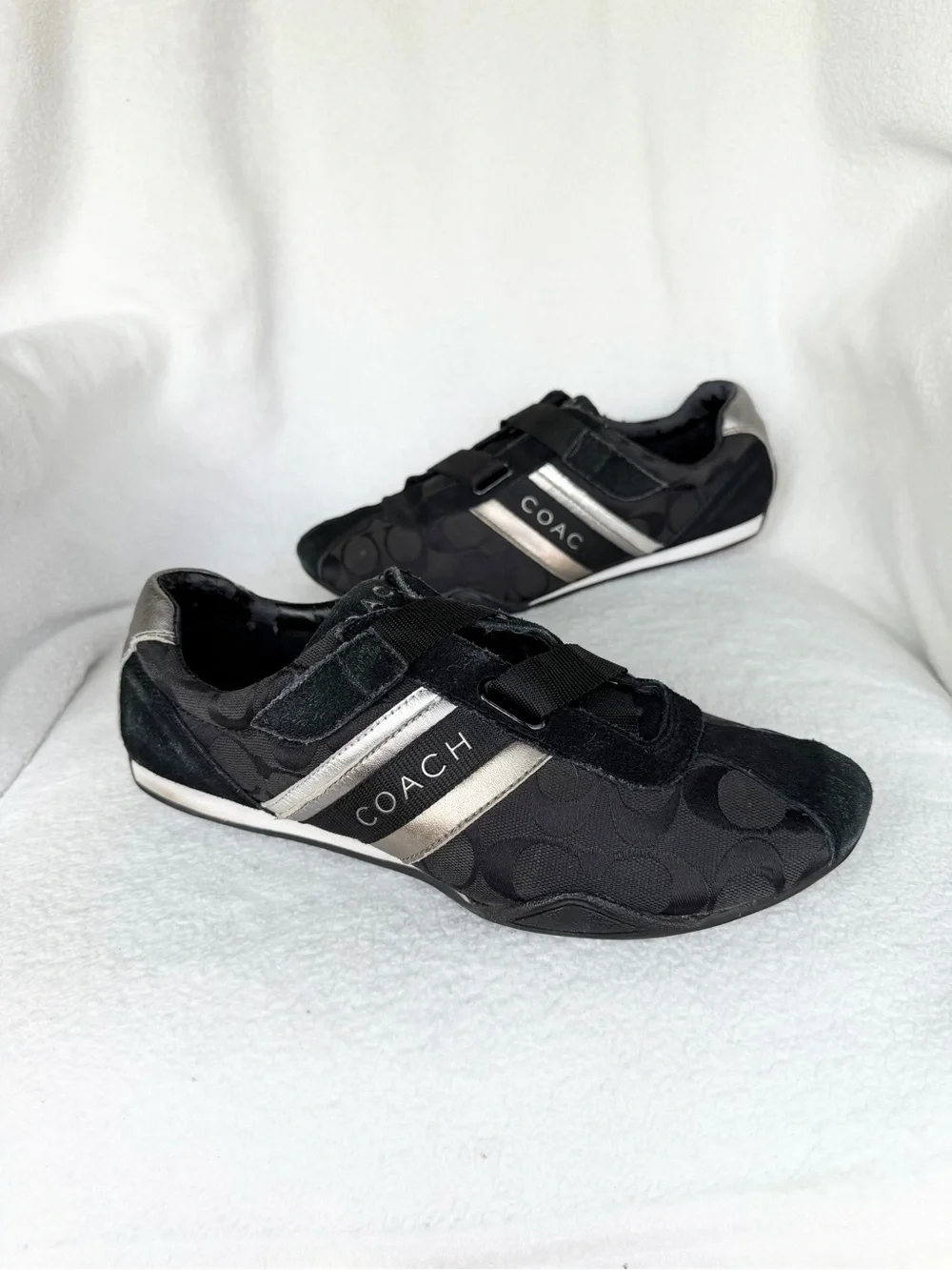 COACH Vintage Jenney Black Signature Low-Top Sneakers - Size 10